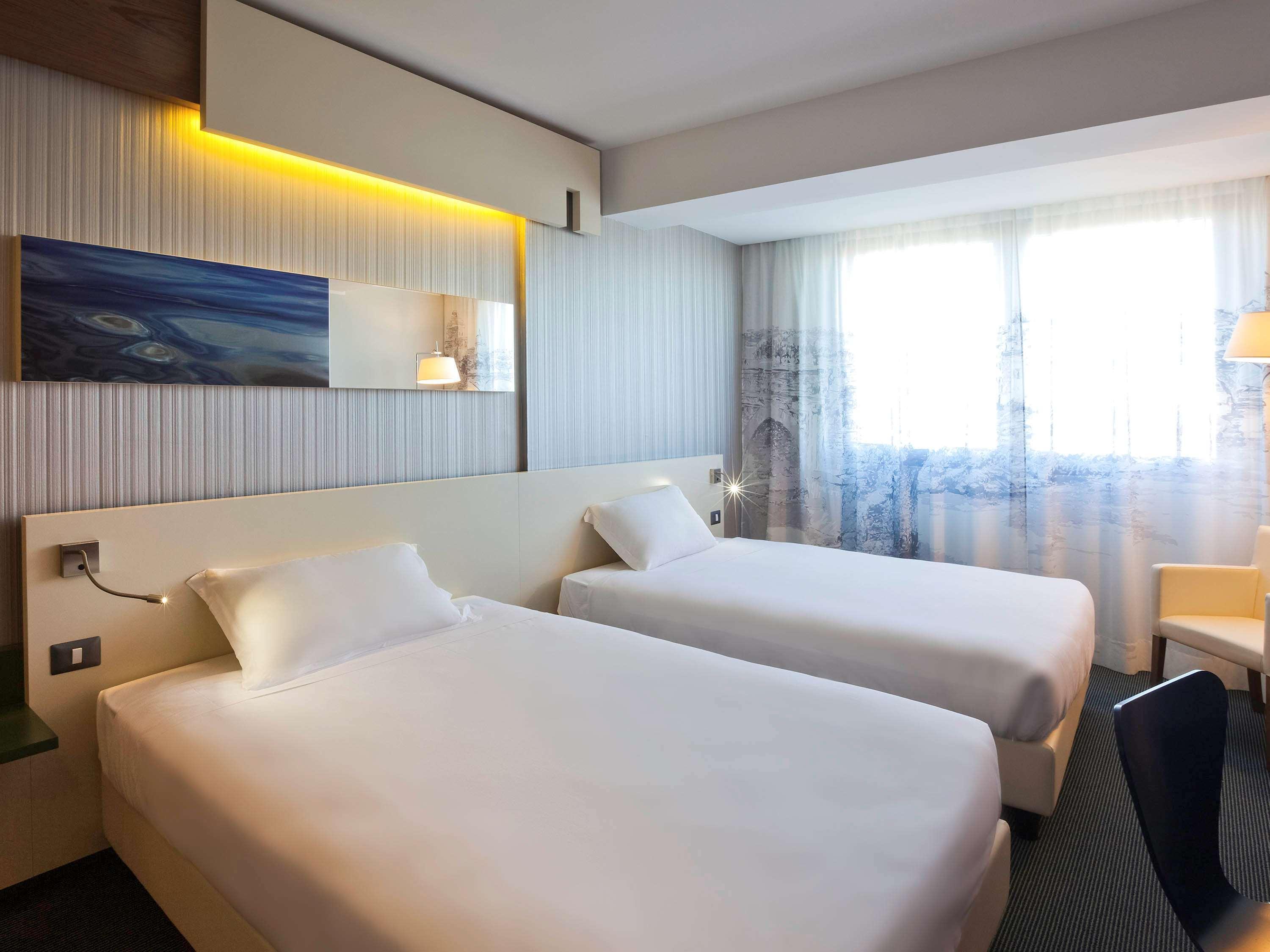 Ibis Styles Roma Eur Hotel Ngoại thất bức ảnh